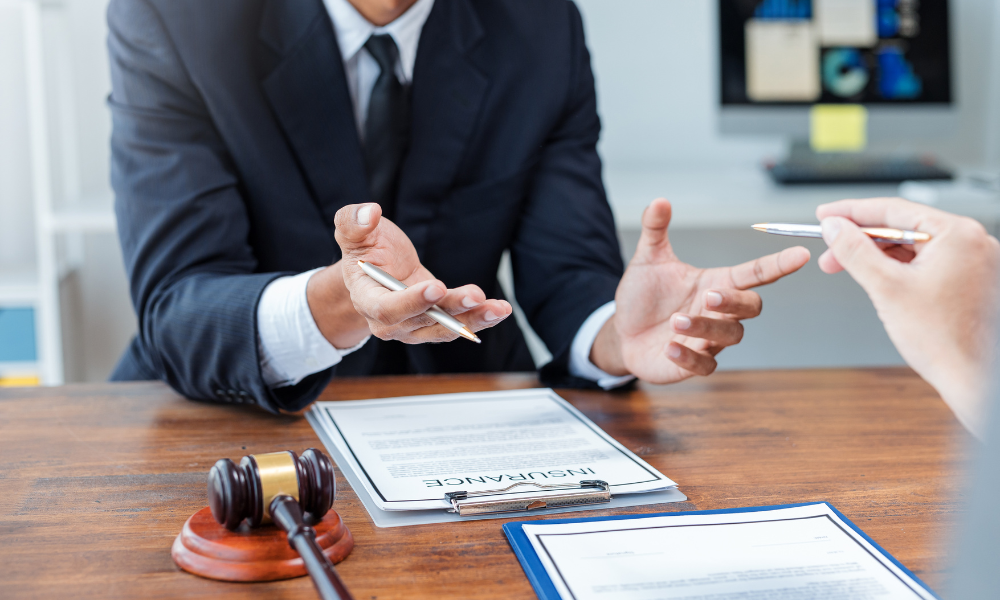 Lloyd’s, Swiss Re beat coverage claim on derivative liability dispute Lloyd's, Swiss Re beat coverage claim on derivative liability dispute