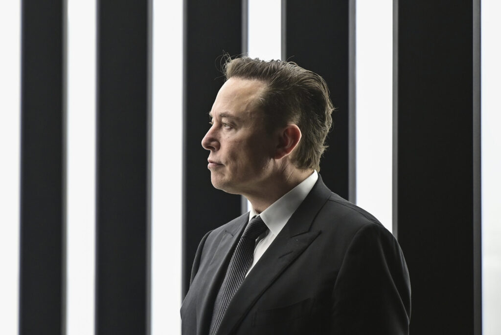 Musk’s Underground Vegas Tunnels Scrutinized for Safety, Environmental Concerns