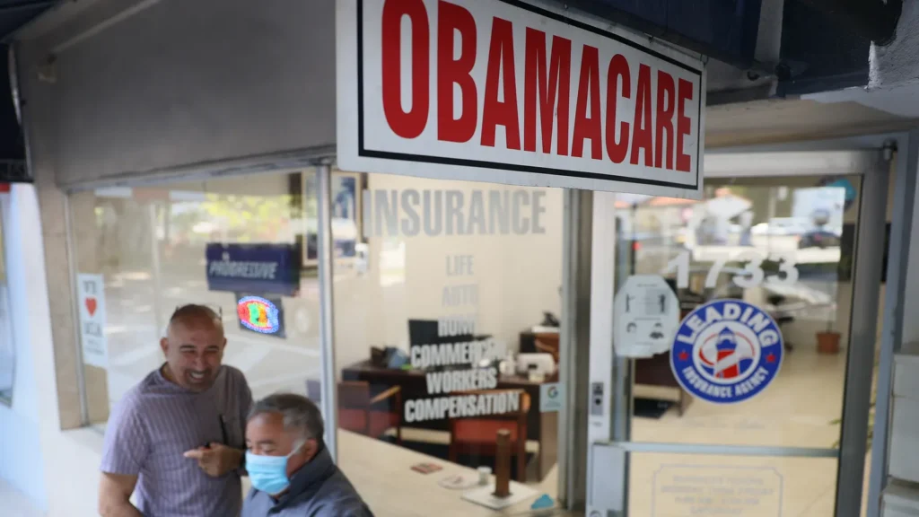 1 in 10 ACA enrollees dropped coverage after subsidy lapse: poll