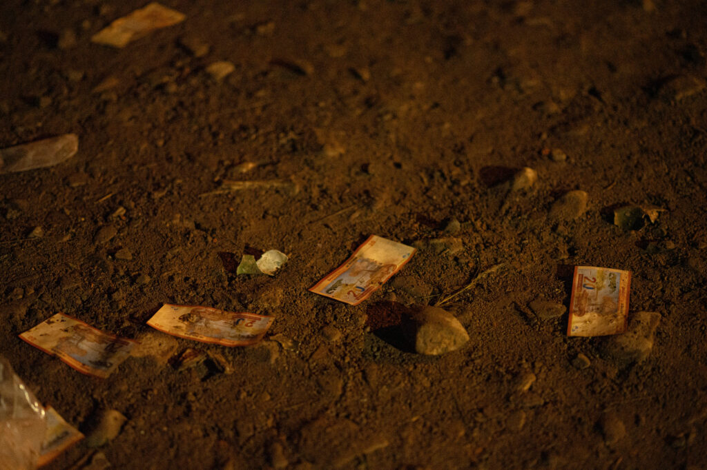 Bolivia Raids Homes Looking for Millions in Cash Taken From Plane-Wreck Site Bolivia Raids Homes Looking for Millions in Cash Taken From Plane-Wreck Site