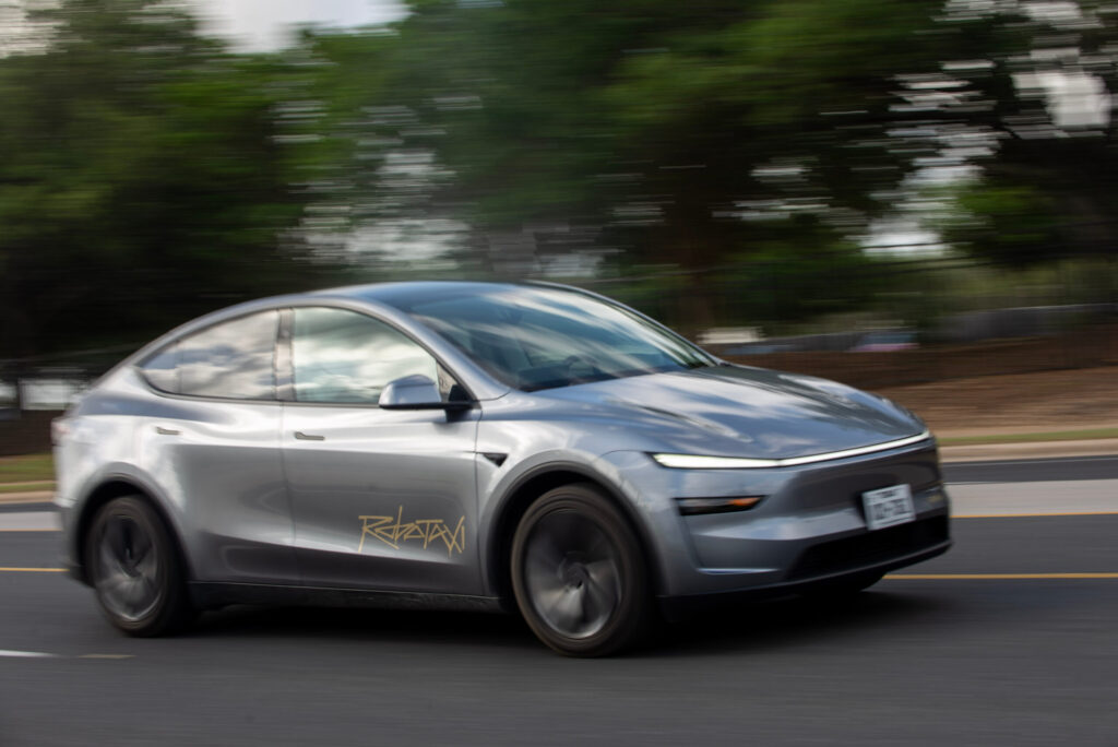NHTSA Upgrades Probe into 3.2M Teslas Over Self-Driving Crashes