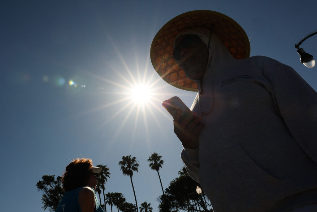 Southwest Heat Wave Tumbles Records, Raises Fire Risk