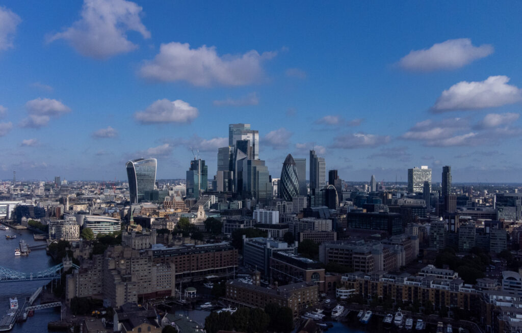 UK to Seek Closer EU Ties on Financial Services as Reeves Chases Growth