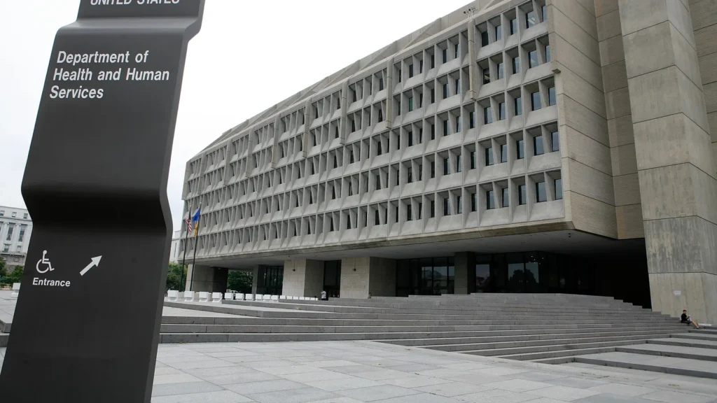 CMS finalizes higher Medicare Advantage rates for 2027 in gift to insurers