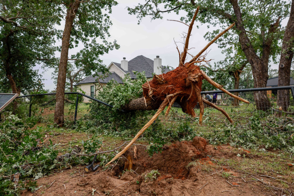 North Texas Tornadoes Leave 2 Dead and Destroy Multiple Homes