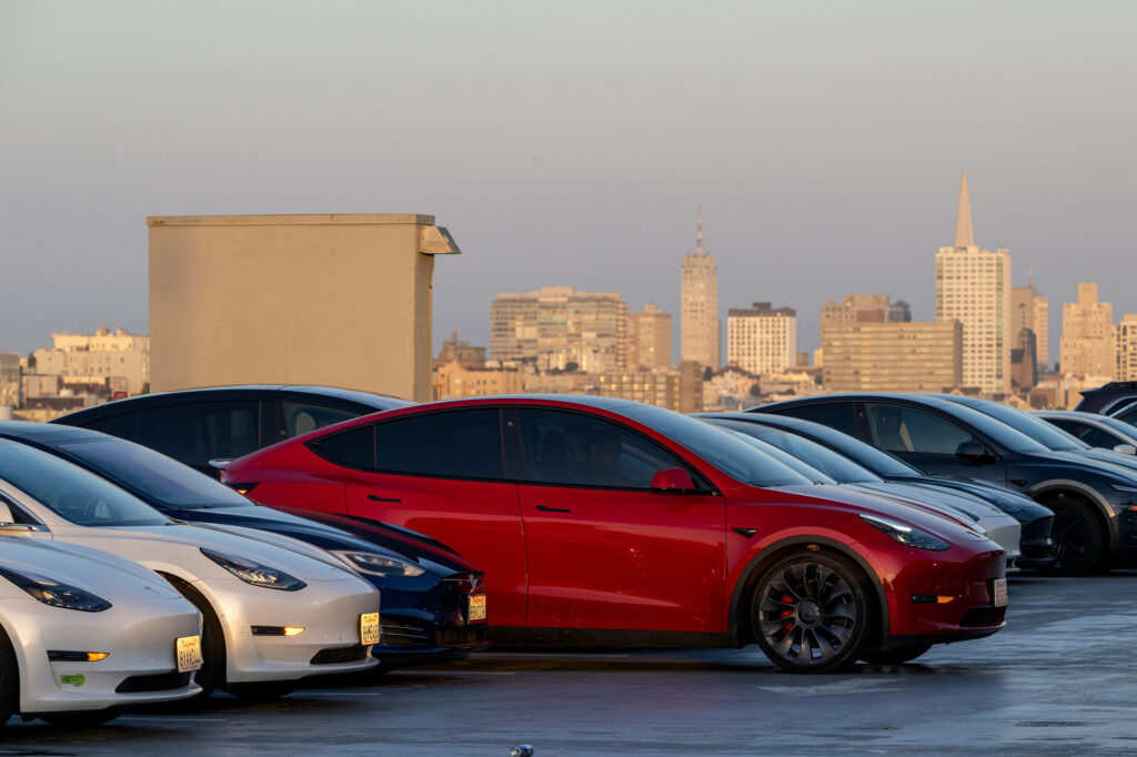 Tesla’s California Sales Slide Deepens as Hybrids Displace EVs