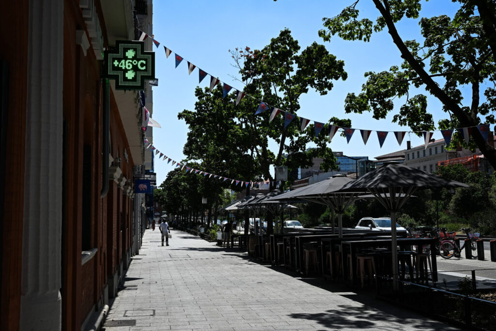 Heat Wave Breaks French and UK Records as Temperatures Soar