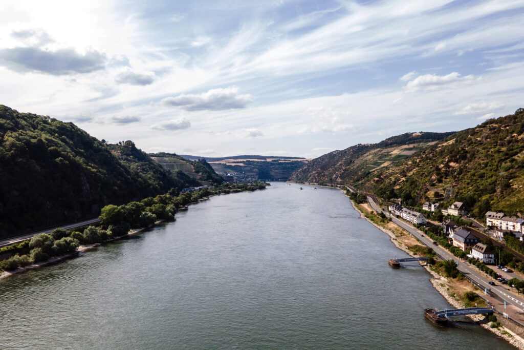 Heat Wave Lowers Rhine Levels, Straining Fuel Supply Chains Heat Wave Lowers Rhine Levels, Straining Fuel Supply Chains